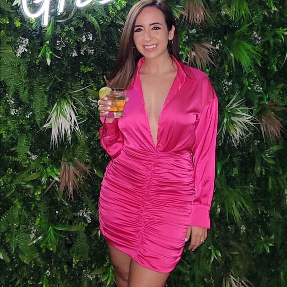 Runaway The Label Bellanca Mini Dress Long Sleeves Hot Pink - Picture 1 of 4